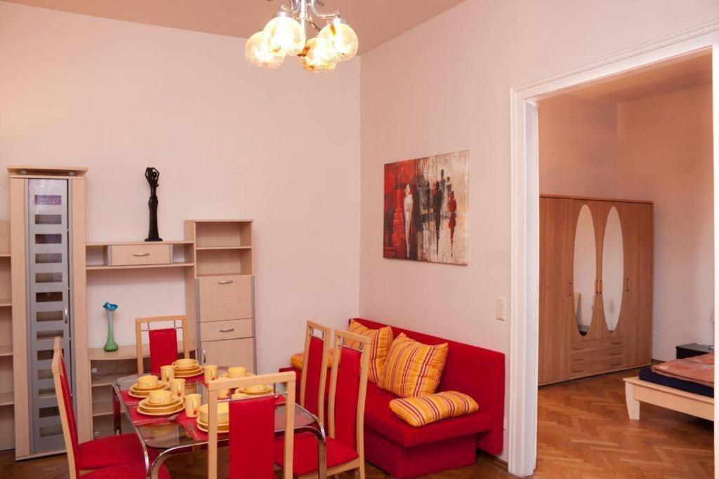 Raisa Apartments Fuenkhgasse Pressbaum Exterior foto